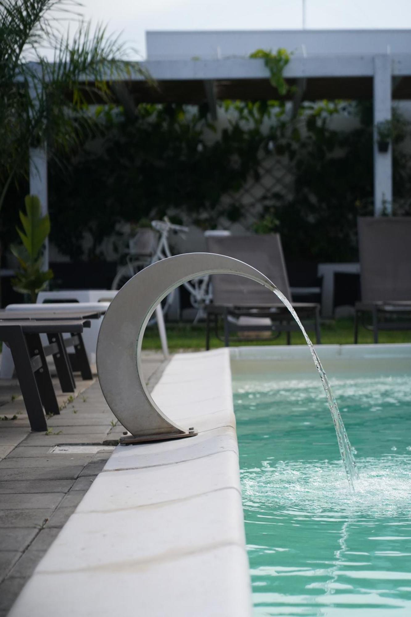 Villa Leonardo San Foca - Room, Pool & Restaurant Экстерьер фото